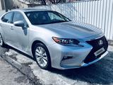 Lexus ES 300h 2013 года за 9 500 000 тг. в Астана – фото 2