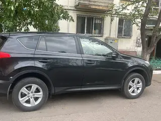 Toyota RAV4, 2013