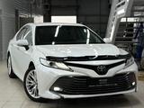 Toyota Camry 2020 года за 15 490 000 тг. в Астана – фото 2