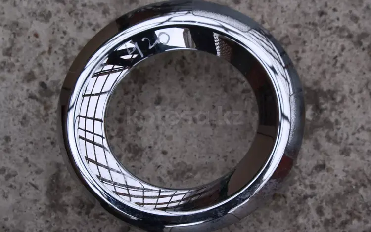 Правую кольцо тумманки на Land Cruiser 155 рестайлинг оригинал за 5 000 тг. в Астана