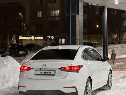 Hyundai Accent 2018 года за 7 200 000 тг. в Астана – фото 8