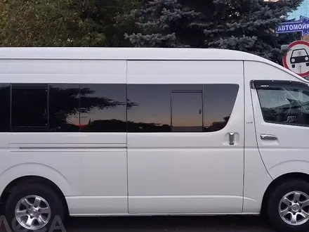 Микроавтобусы Hiace, Viano, Sprinter VIP в Алматы – фото 13