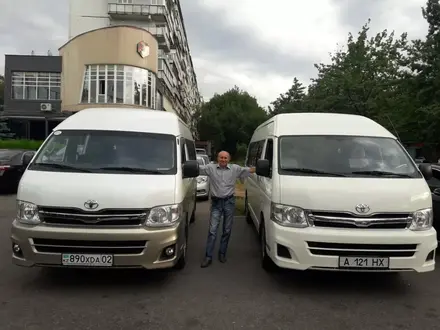 Микроавтобусы Hiace, Viano, Sprinter VIP в Алматы – фото 8