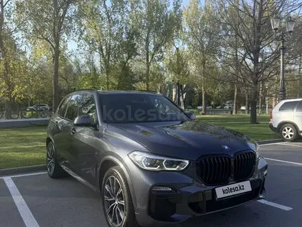 BMW X5 2019 года за 25 500 000 тг. в Алматы – фото 3