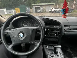 BMW 325
