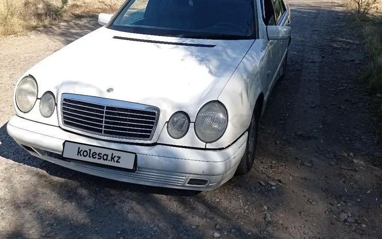 Mercedes-Benz E 320 1997 годаfor3 000 000 тг. в Кордай