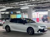 Toyota Camry 2021 годаүшін16 500 000 тг. в Алматы – фото 2