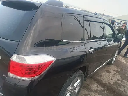 Toyota Highlander 2013 года за 11 000 000 тг. в Алматы – фото 12