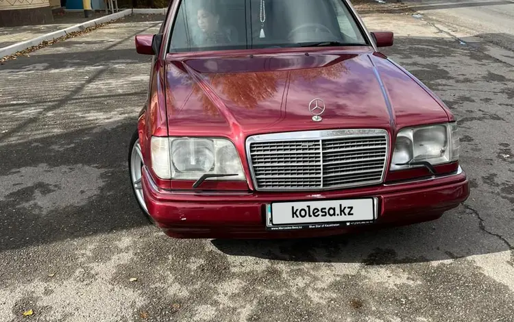 Mercedes-Benz E 220 1994 года за 2 800 000 тг. в Тараз