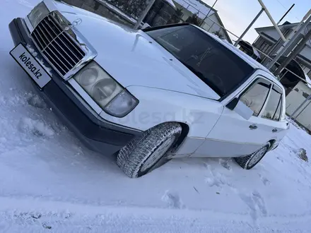 Mercedes-Benz E 230 1990 года за 1 500 000 тг. в Алматы