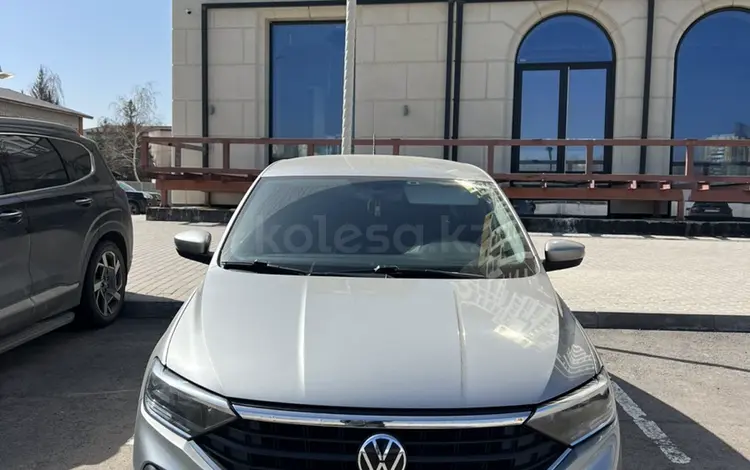 Volkswagen Polo 2022 года за 7 500 000 тг. в Астана