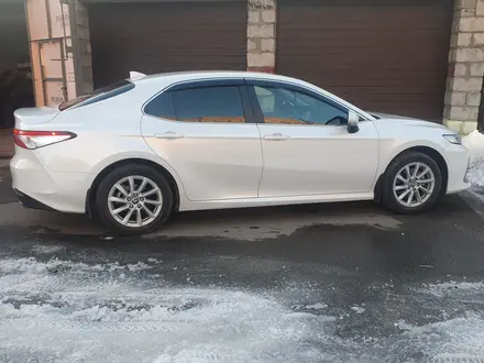 Toyota Camry 2022 года за 13 500 000 тг. в Павлодар – фото 4