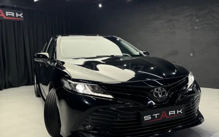 Toyota Camry 2019 года за 12 800 000 тг. в Астана