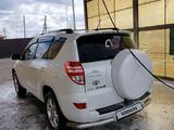 Toyota RAV4 2010 года за 9 000 000 тг. в Макинск – фото 4