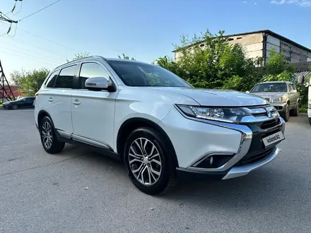 Mitsubishi Outlander 2015 года за 10 800 000 тг. в Алматы