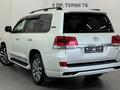 Toyota Land Cruiser Luxe 2017 годаүшін31 500 000 тг. в Астана – фото 2