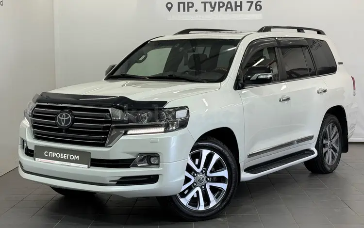 Toyota Land Cruiser Luxe 2017 годаүшін31 500 000 тг. в Астана