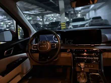 Kia Carnival 2023 года за 21 000 000 тг. в Астана – фото 11