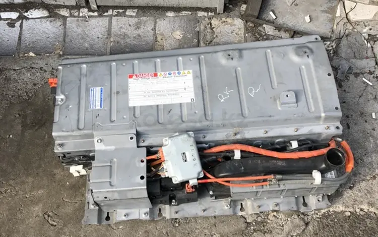 Батарея гибрид за 353 535 тг. в Алматы