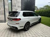 BMW X7 2023 года за 65 000 000 тг. в Алматы – фото 3