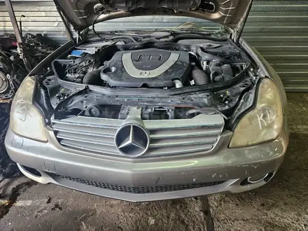 Двигатель свап запчасти Mercedes CLS550 W219 за 300 000 тг. в Астана