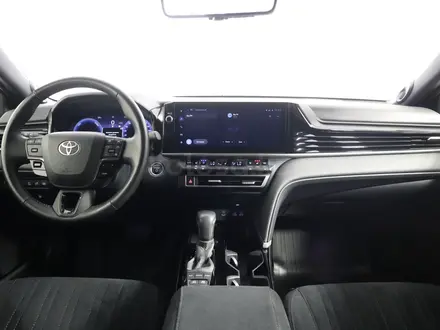 Toyota Camry Luxe 2025 года за 22 620 000 тг. в Астана – фото 17