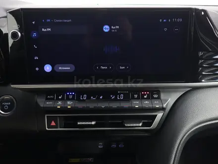 Toyota Camry Luxe 2025 года за 22 620 000 тг. в Астана – фото 21