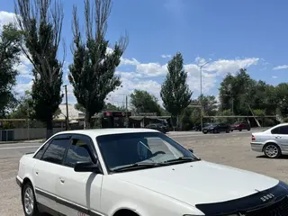 Audi 100