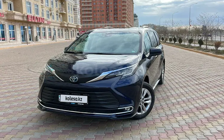 Toyota Sienna 2021 года за 25 500 000 тг. в Актау