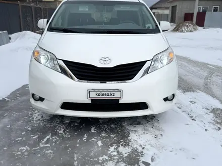 Toyota Sienna 2012 года за 9 000 000 тг. в Уральск