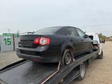 Volkswagen Jetta 2009 года за 880 000 тг. в Актобе – фото 2