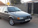 Volkswagen Passat 1990 годаүшін1 550 000 тг. в Алматы