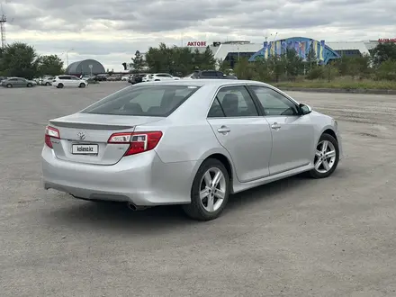 Toyota Camry 2014 года за 6 000 000 тг. в Актобе – фото 4