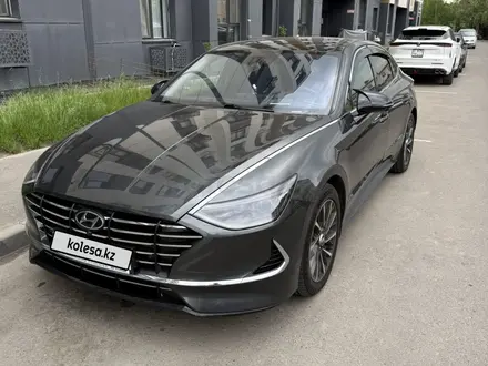 Hyundai Sonata 2022 года за 12 200 000 тг. в Алматы – фото 2
