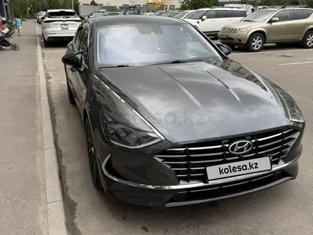 Hyundai Sonata 2022 года за 12 200 000 тг. в Алматы