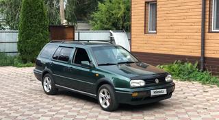 Volkswagen Golf 1999 года за 2 700 000 тг. в Алматы