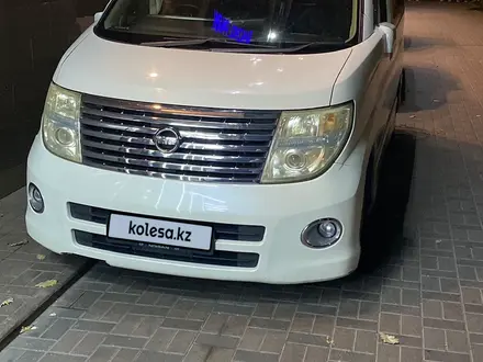 Nissan Elgrand 2007 года за 5 500 000 тг. в Алматы – фото 2