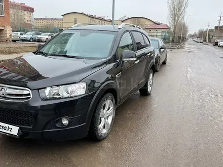 Chevrolet Captiva 2013 года за 5 500 000 тг. в Астана – фото 2