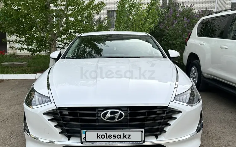 Hyundai Sonata 2022 годаүшін12 500 000 тг. в Уральск