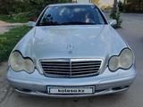Mercedes-Benz C 200 2001 года за 2 900 000 тг. в Алматы – фото 5