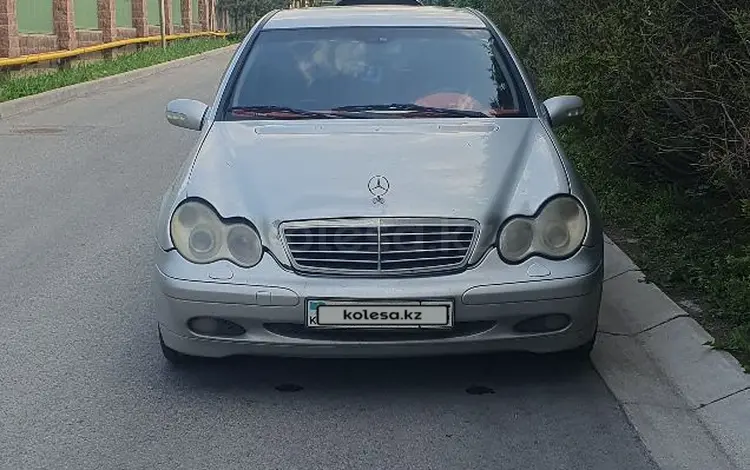 Mercedes-Benz C 200 2001 года за 2 800 000 тг. в Алматы