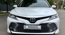 Toyota Camry 2019 года за 15 700 000 тг. в Алматы – фото 3
