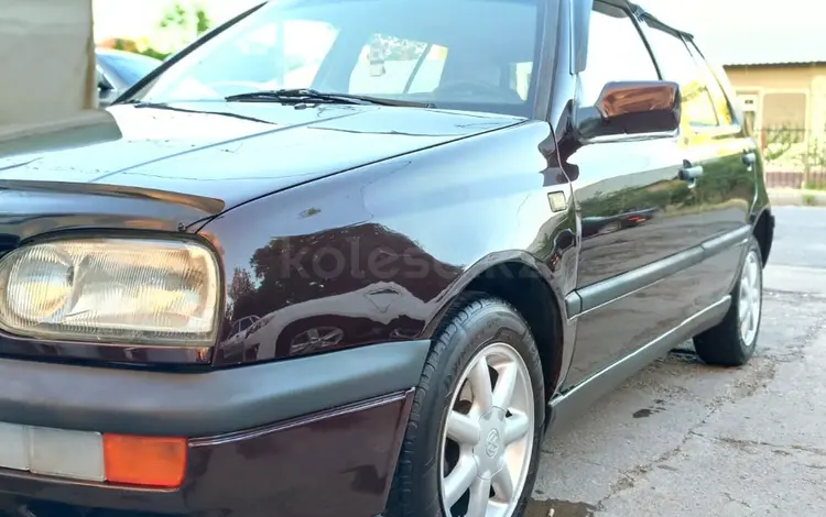 Volkswagen Golf 1994 года за 1 750 000 тг. в Шымкент