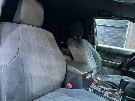 Toyota Land Cruiser Prado 2012 года за 18 900 000 тг. в Актобе – фото 21