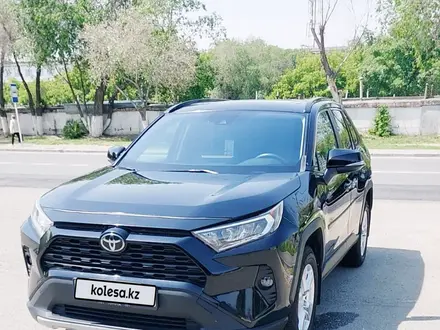 Toyota RAV4 2021 года за 17 750 000 тг. в Павлодар – фото 3