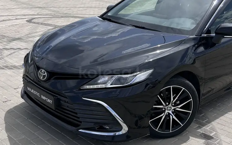 Toyota Camry 2023 года за 14 200 000 тг. в Астана