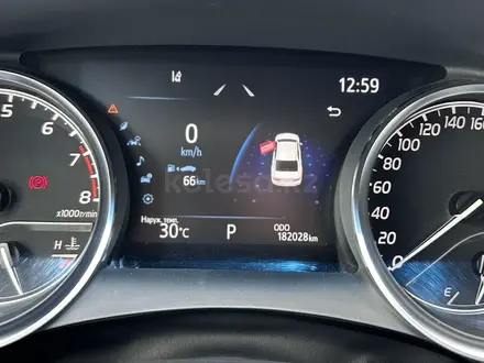 Toyota Camry 2023 года за 14 200 000 тг. в Астана – фото 15