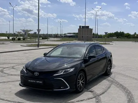 Toyota Camry 2023 года за 14 200 000 тг. в Астана – фото 2