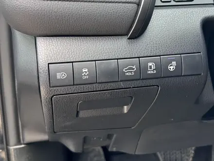 Toyota Camry 2023 года за 14 200 000 тг. в Астана – фото 23