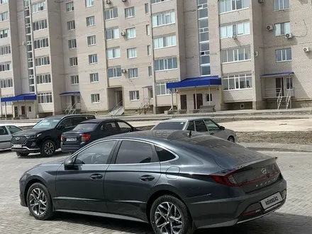 Hyundai Sonata 2022 года за 12 650 000 тг. в Актобе – фото 3